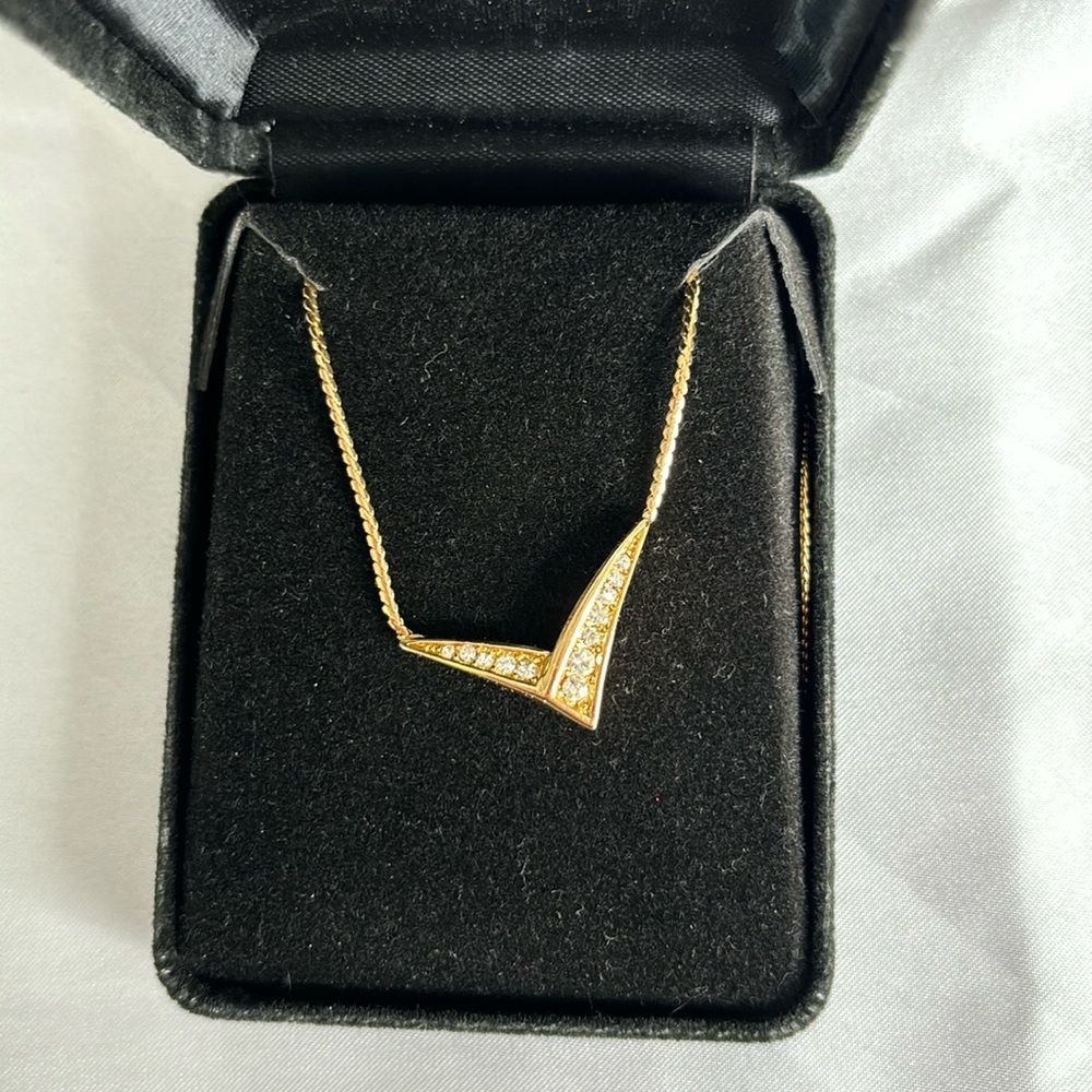 Christian Dior Rhinestone Goldplated Necklace 💛